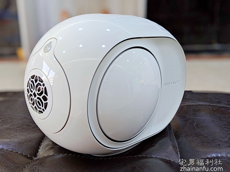 且听小巨蛋的低吟──Devialet Phantom REACTOR